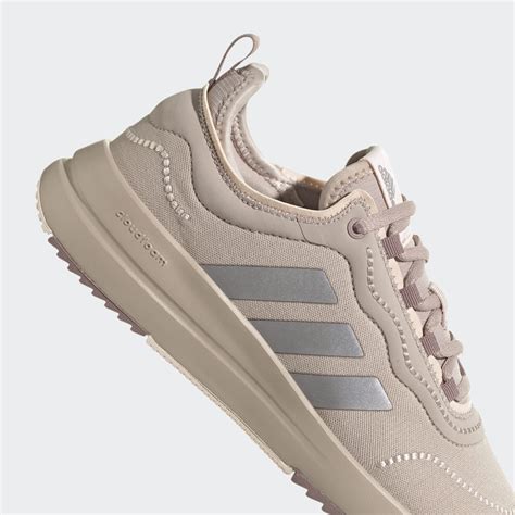 dame met adidas sneaker|comfortable adidas sneakers for women.